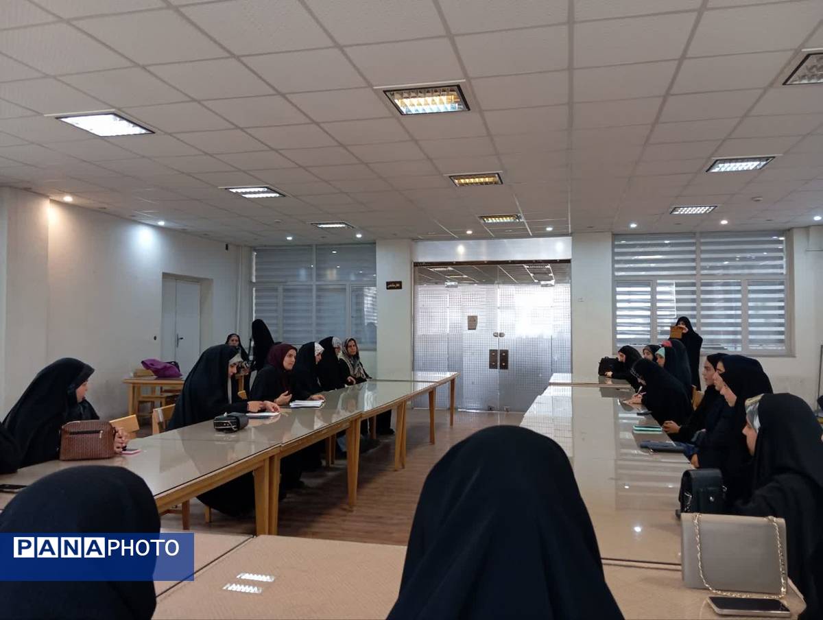 انجمنهای اسلامی یکی از ثروتهای جمهوری اسلامی اند