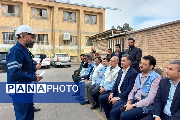 مانور سراسری زلزله در مدارس کهریزک و باقرشهر 