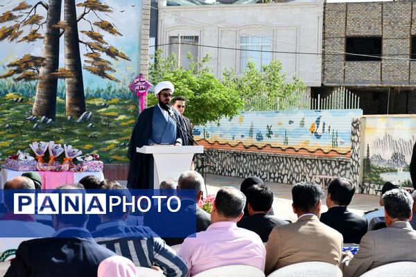  "سپاس معلم"  در مدرسه حاج حسن اسدی شهر فیض آباد مه‌ولات