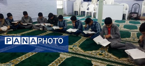 سومین جلسه گفتمان دینی در دبستان پسرانه فضیلت