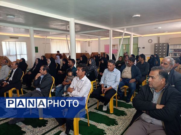 جلسه هدایت تحصیلی ویژه اولیای دانش آموزان پایه نهم دبیرستان میثاق 