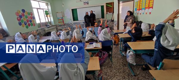 جشن خودکار پایه چهارم مدرسه شهید خاقانی در شهرستان شیروان