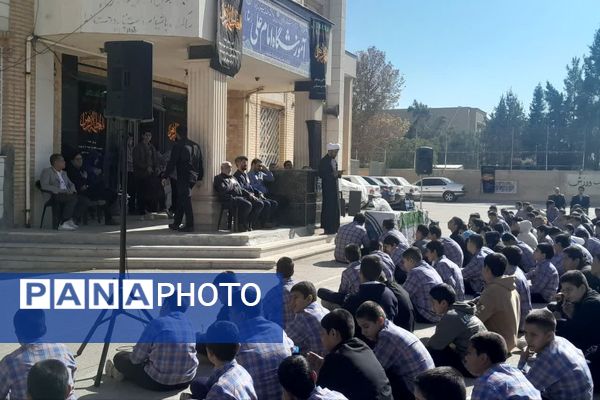 مراسم دهه فاطمیه و توزیع نذری 