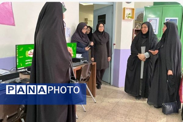  افتتاح سایت دبیرستان فرزانگان قدس با حضور مدیرکل سمپاد