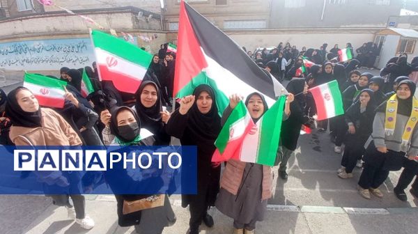 مراسم گرامیداشت شهدای مقاومت در دبیرستان گلشن آزادی مشهد