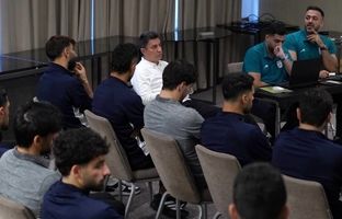 قلعه‌نویی «روسیه» را برای شاگردانش تشریح کرد