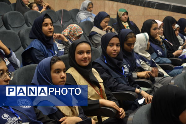 تجلیل از خبرنگاران ناحیه ۷ مشهد به مناسبت روز خبرنگار