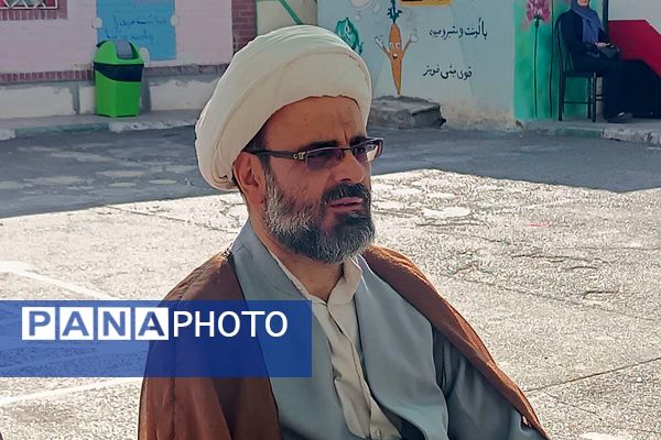 برگزاری طرح مصباح الهدی و نماز جماعت در دبستان شهید اول ۲ ناحیه یک شهرری