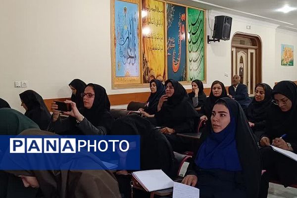 گارگاه طرح سلامت با هدف دستیابی به جامعه‌ای سالم و پویا