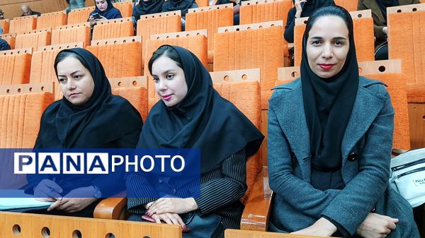 نشست بررسی ابعاد خودکشی و راهکارهای کاهش آن در کهگیلویه‌وبویراحمد