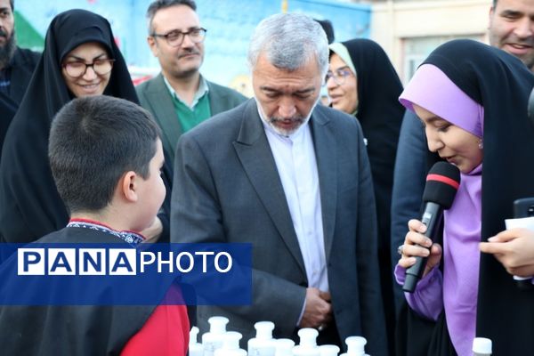  دانش‌آموزان با «انشای مهر» همراه شدند 