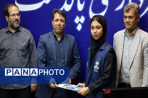 نشست صمیمانه شهردار پاکدشت با خبرنگاران و اصحاب رسانه