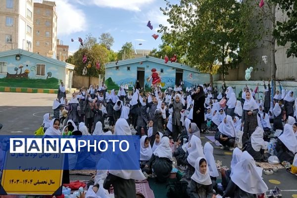اردوی یک روزه درون مدرسه‌ای در دبستان دخترانه فردوسی 2 ناحیه یک اردبیل