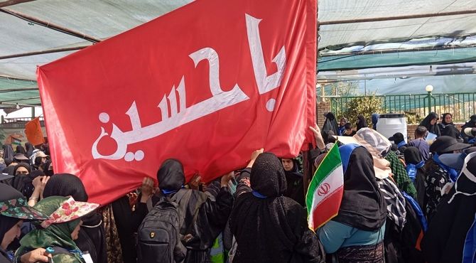 روز اول پیاده‌روی کاروان نورالرضا به سمت حرم مطهر رضوی