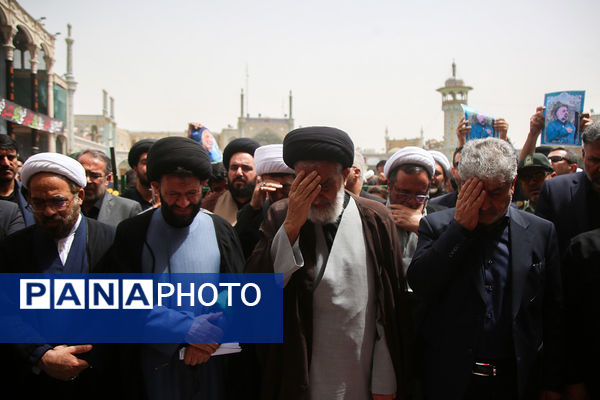مراسم خاکسپاری پیکر قاضی شهید «علی قناعت‌کار» در قم