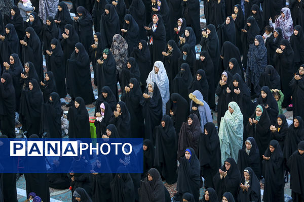 اقامه نماز طلب باران در مسجد مقدس جمکران