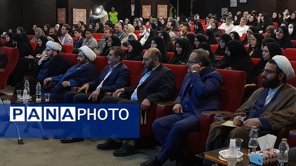 اختتامیه ششمین اجلاسیه نماز  در آستان امامزاده طاهر (ع) کرج