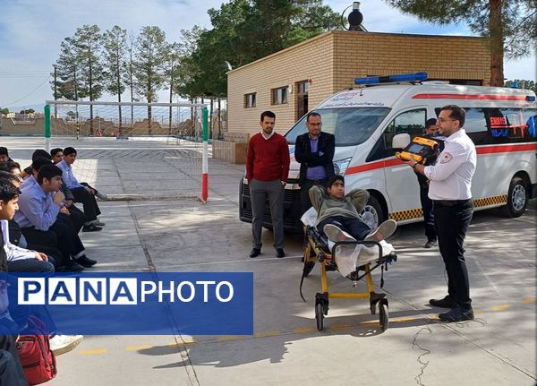آیین نکوداشت هفته پدافند غیرعامل با شعار تدبیر امروز، امنیت فردا در سمنان