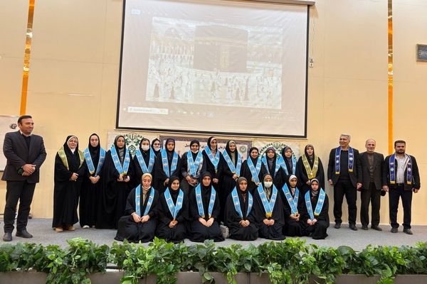 اعزام دانش‌آموزان دختر اردبیلی به حج عمره مفرده