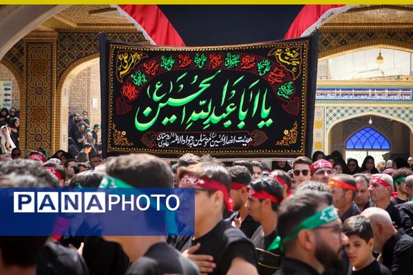 مراسم عاشورای حسینی در مشهد اردهال کاشان