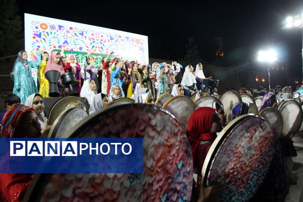 جشنواره شش گام تا شکوفایی در یزد