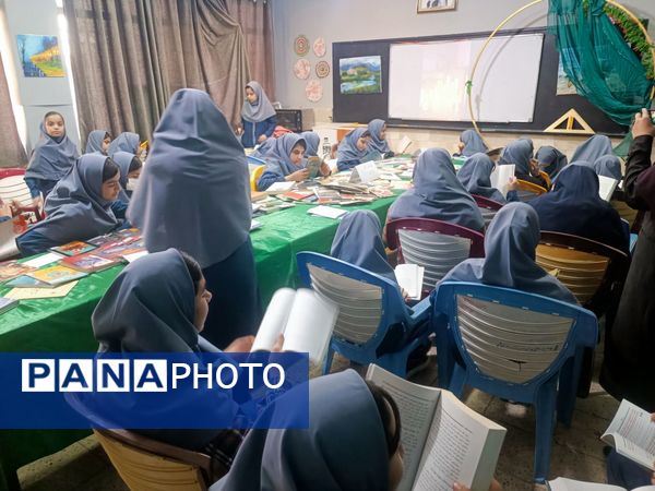 جشن کتاب و مطالعه در دبیرستان دخترانه متوسطه اول 15 خرداد 