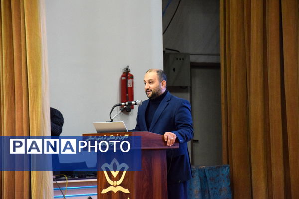  همایش معاونان پرورشی و مربیان امور تربیتی با محوریت طرح «ایرانمون» در کانون شهید فهمیده کرج 