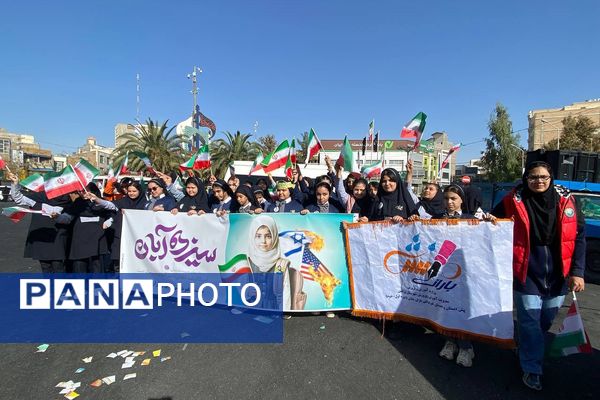 فریاد استکبار ستیزی از ورامین طنین انداز شد