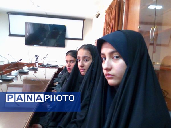 کارگروه دائمی  دختران نوجوان  شهرستان کاشمر 