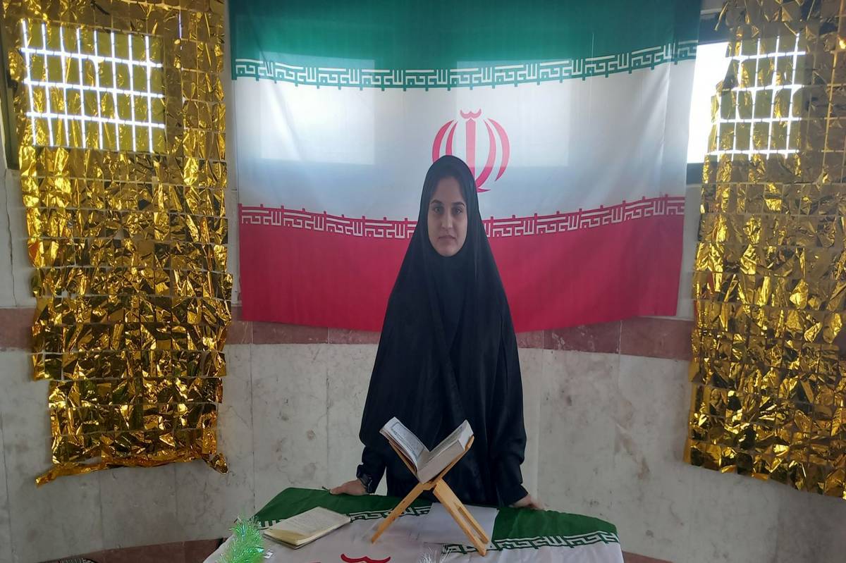 جشن ولادت امام حسن عسکری (ع) در دبیرستان حضرت معصومه دارایی خرم‌آباد برگزار شد