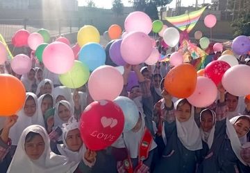 جشن جهانی روز کودک در مدرسه شهید عامل هوشمند شهرستان زارچ