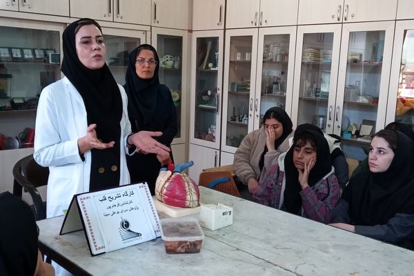 برگزاری کارگاه آموزشی تشریح قلب در آموزشگاه دخترانه عصمت ملارد