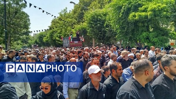حضور باشکوه مردم کرج در مراسم تشییع جمعی از شهدا حمله رژیم صهیونیستی