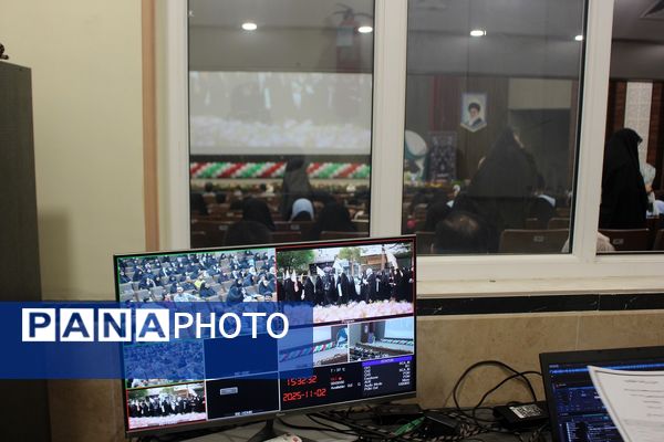 تقدیر از دانش‌آموزان و فرهنگیان برگزیده مسابقات قرآنی در استان قم