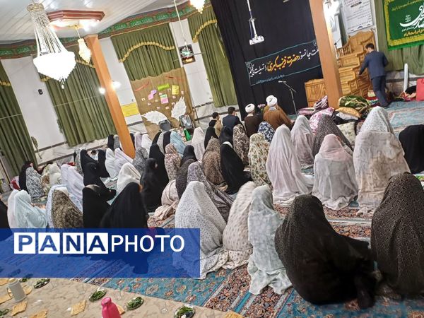 حضور ۷۲ دانش‌آموز دختر معتکف به نیت ۷۲ شهید کربلا در مسجد باب الحوائج شیروان