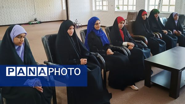 گعده میز هنر ( محله باهنر) شهرستان مارگون با محوریت کلاس‌های آموزشی، تربیتی و عرفانی