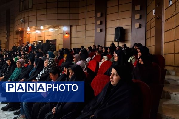 فرهنگسرای بام ایران میزبان مردمی از تبار چهارمحال‌ و بختیاری 