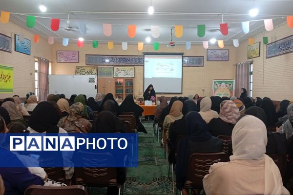 جلسه و انتخابات انجمن اولیا و مربیان دبیرستان نرجس۱ 