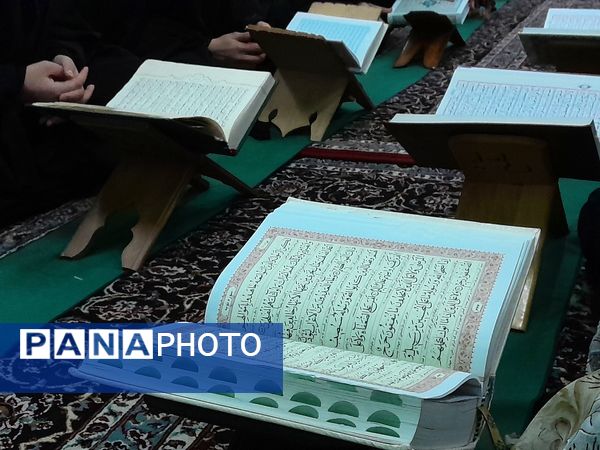 برگزاری محفل قرآنی در مدرسه‌ نمونه دولتی سعدی شهرستان برخوار