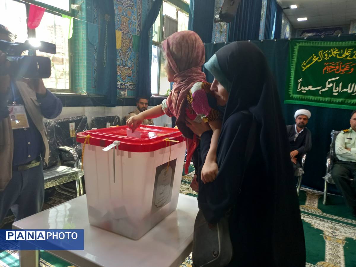 دور دوم چهاردهمین دوره انتخابات ریاست‌جمهوری در مشهد