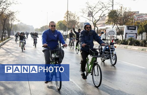 دومین همایش دوچرخه سواری در منطقه ۲ مشهد مقدس