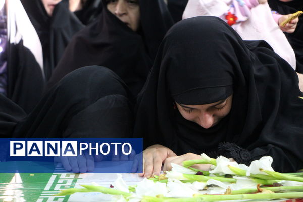 اقامه نماز باران در حسنیه محمود‌آباد یزد