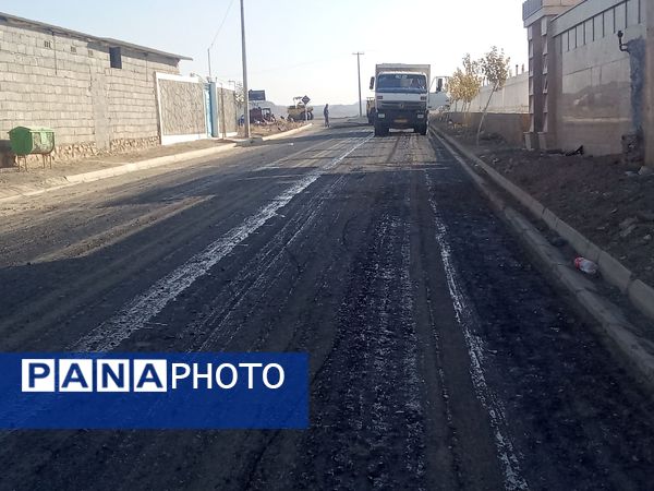 آغاز عملیات آسفالت ریزی در روستای درخت سنجد 