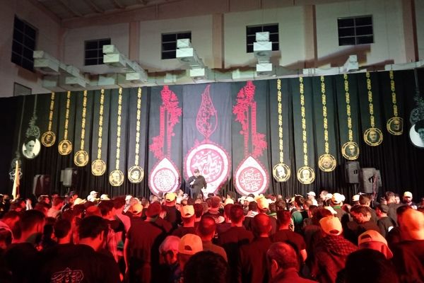 همایش بزرگ کشوری کاروان زیارتی رهسپاران عصر ظهور در ورزشگاه عراق 