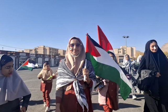 دستان کوچک، آرزوهای بزرگ