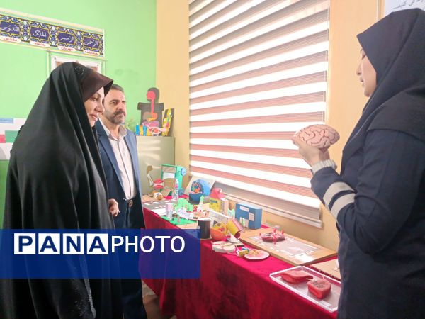 نواخته شدن زنگ هفته پژوهش در دماوند