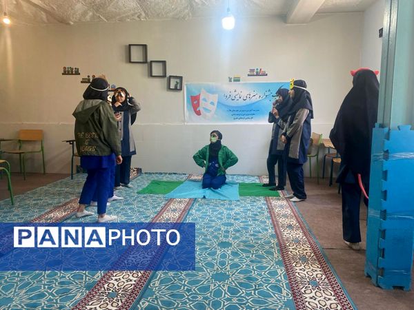 رقابت هنرمندان کوچک در جشنواره هنرهای نمایشی فردا  ،ملارد
