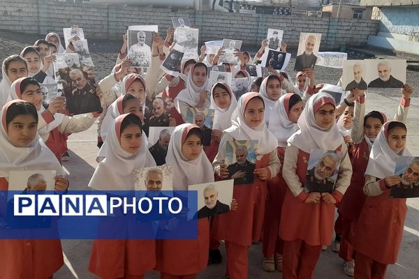 پنجمین سالگرد شهادت سردار دلها در دبستان سمیه