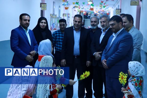 جشن عاطفه‌ها در آموزشگاه حاج محمد علی تقی پور