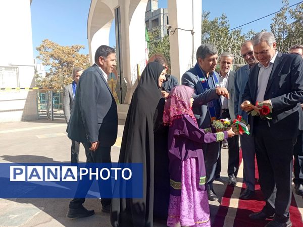 جشن عاطفه‌ها در مشهد برگزار شد